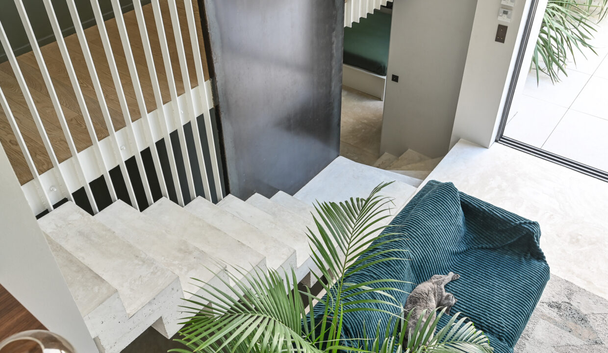 escaliers beton ma terrasse a marseille appartement loft architecte 13005 13006