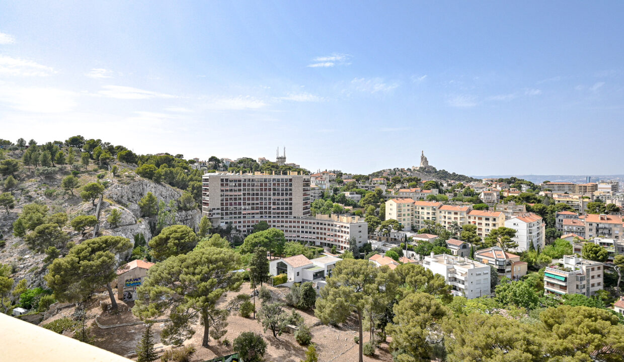 Vue Nord Ma Terrasse à Marseille appartement vue mer 13008