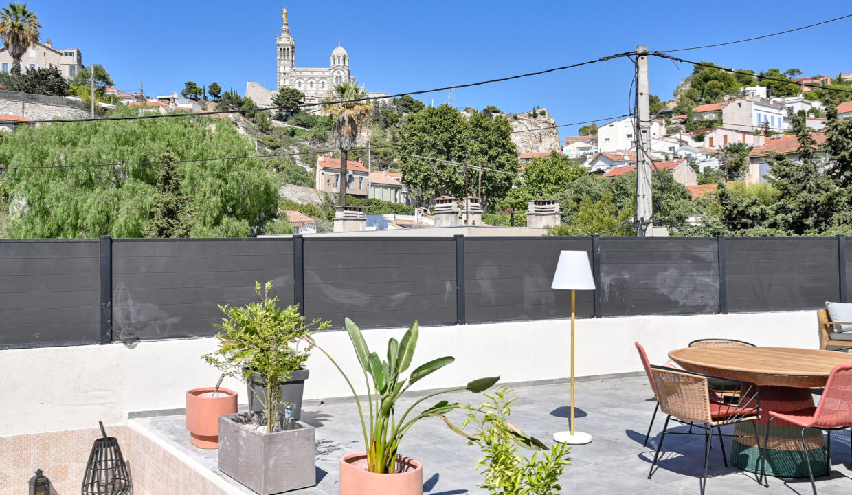 Ma_Terrasse_Marseille_Roches-1AA