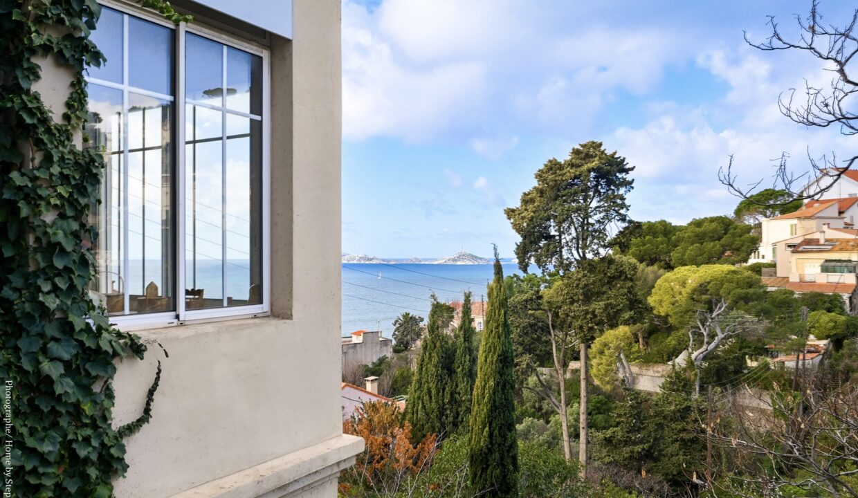 maison roucas blanc terrasse vue mer marseille 17