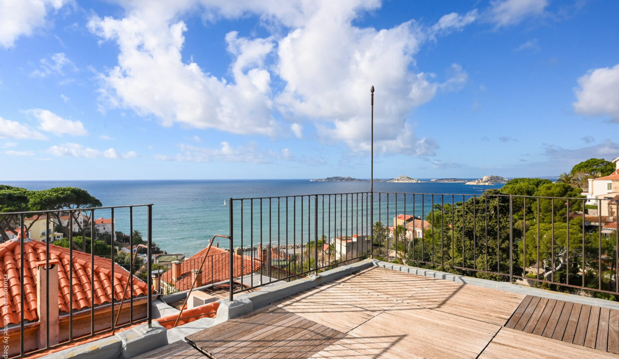 maison roucas blanc terrasse vue mer marseille 18