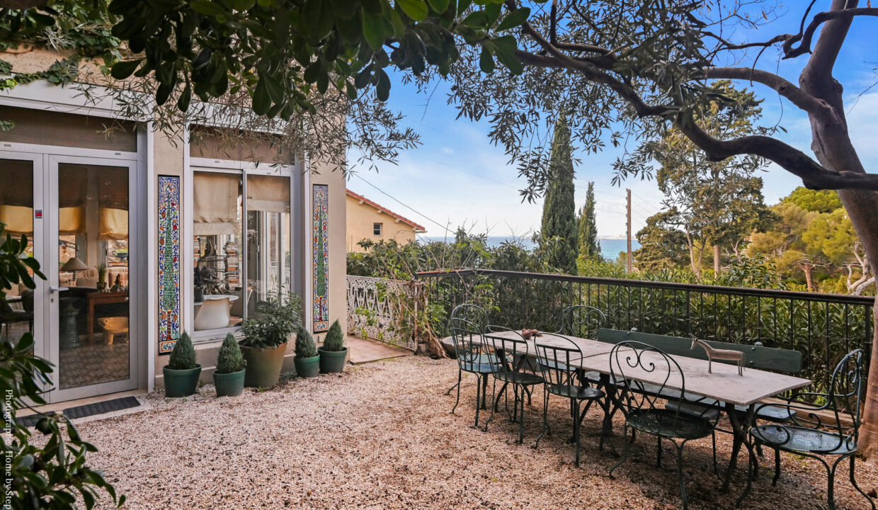 maison roucas blanc terrasse vue mer marseille 3